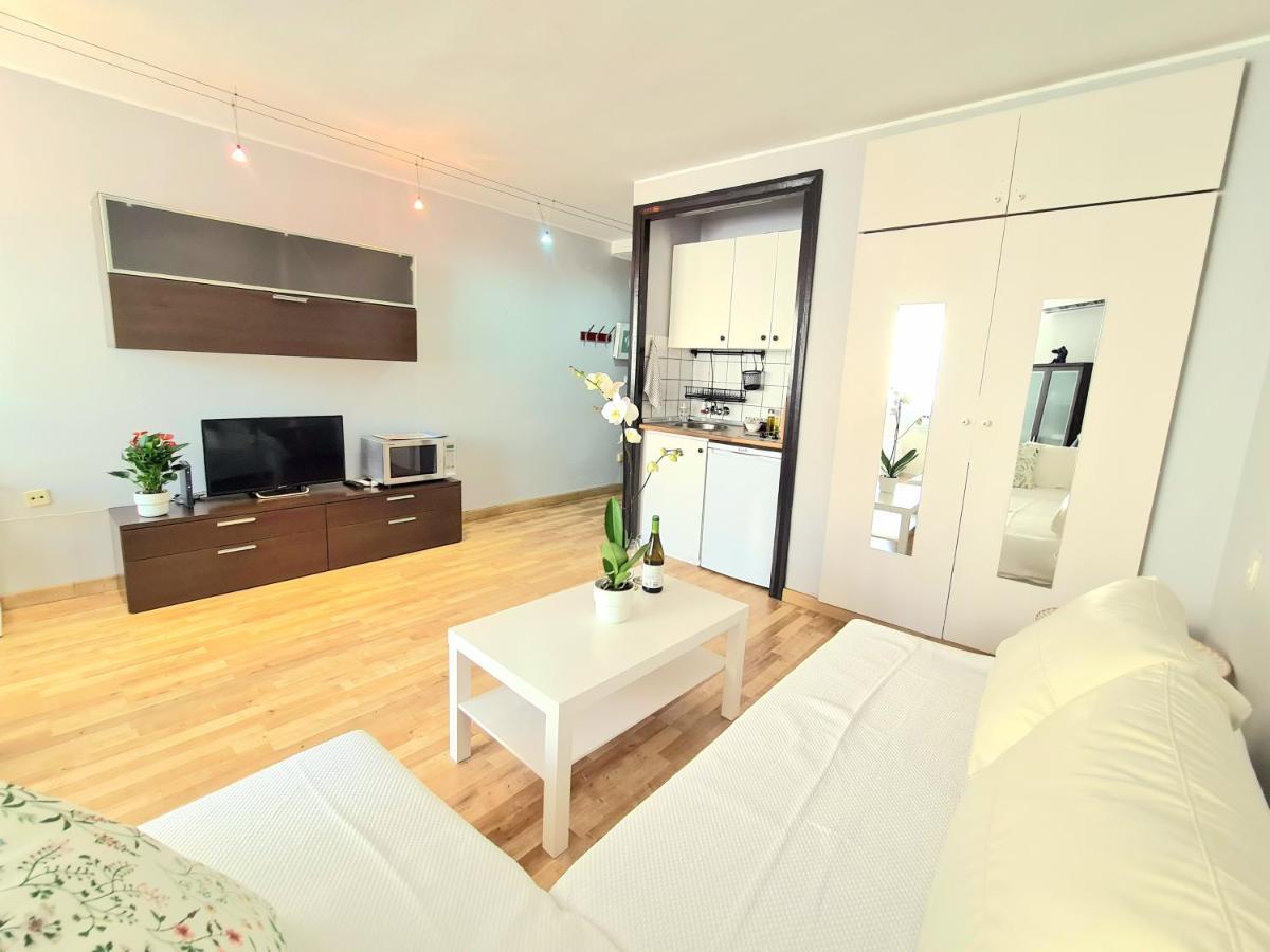 Aa Guest - El Mono De Torre Del Mar Eco Apartment Luaran gambar
