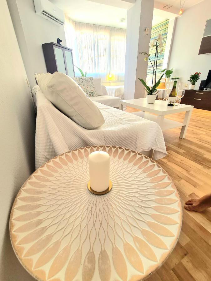 Aa Guest - El Mono De Torre Del Mar Eco Apartment Luaran gambar